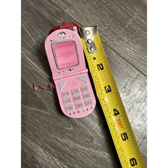 Hallmark Pink Cell Phone Ornament Flip Phone - Picture 8 of 8
